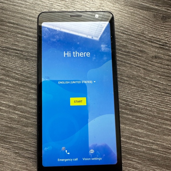 Tracfone TCL - Picture 3 of 3